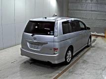 2013 Toyota Isis