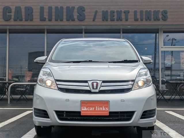 2013 Toyota Isis
