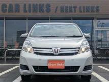2013 Toyota Isis