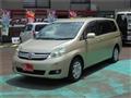 2013 Toyota Isis