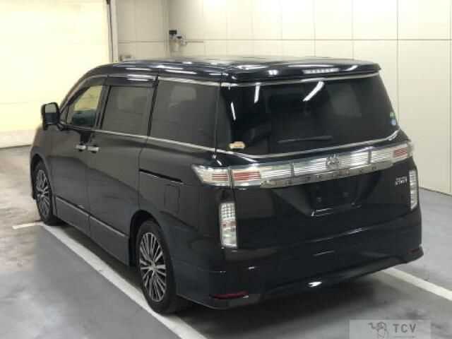 2015 Nissan Elgrand