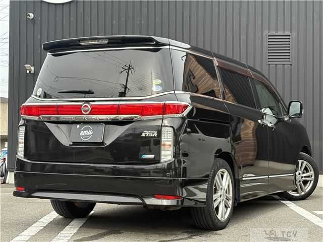 2011 Nissan Elgrand