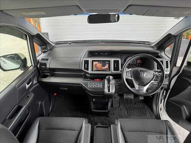 2014 Honda Step WGN
