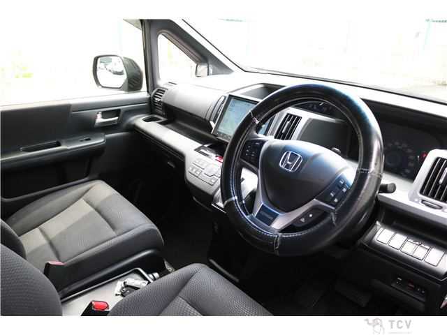 2014 Honda Step WGN