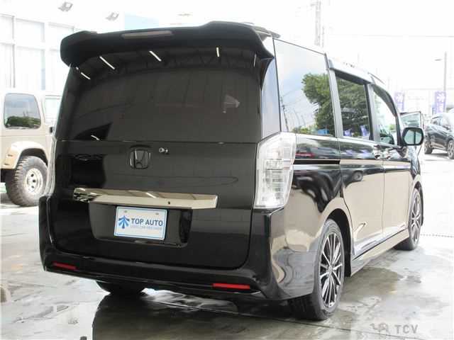 2013 Honda Step WGN