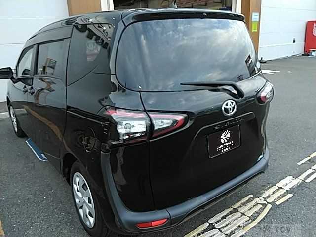 2016 Toyota Sienta
