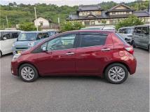 2017 Toyota Vitz