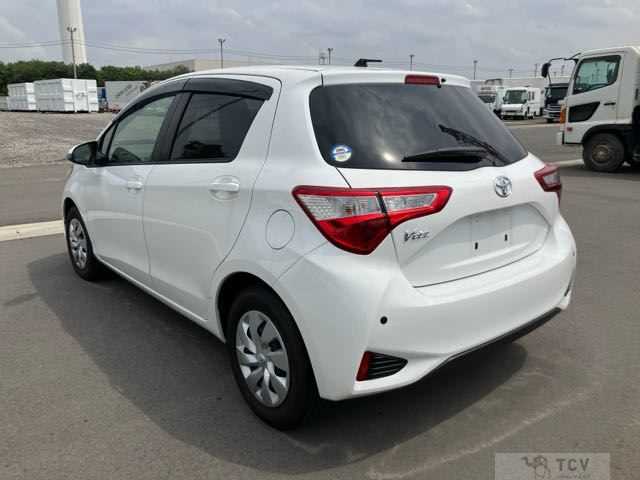 2017 Toyota Vitz