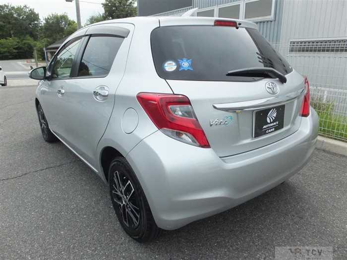 2016 Toyota Vitz