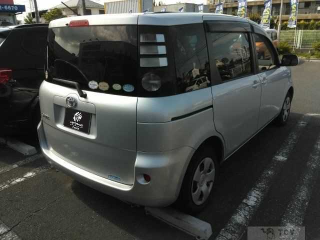 2009 Toyota Sienta