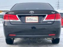 2013 Toyota Crown