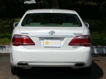 2011 Toyota Crown Royal Series