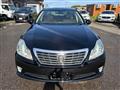 2011 Toyota Crown Royal Series