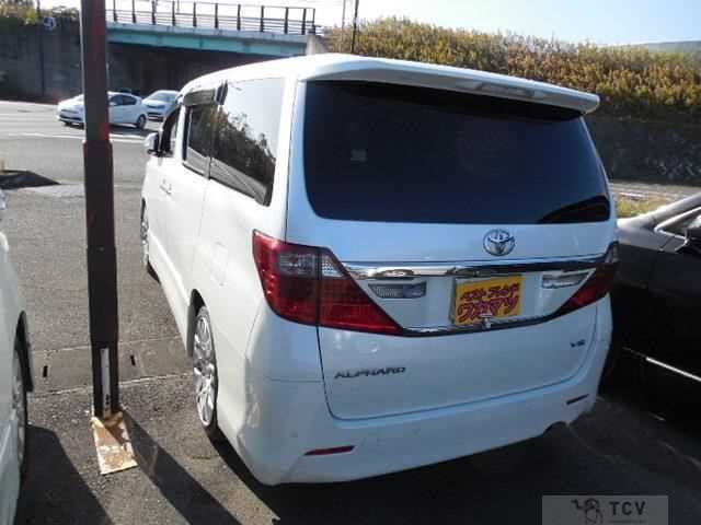 2012 Toyota Alphard