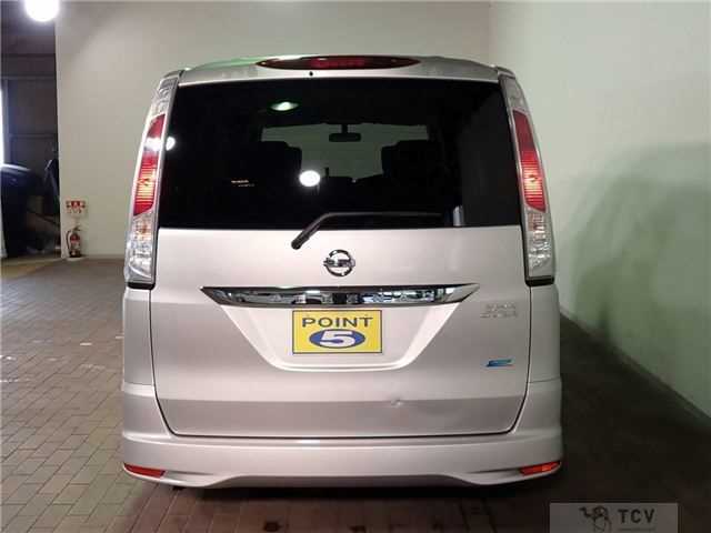 2011 Nissan Serena