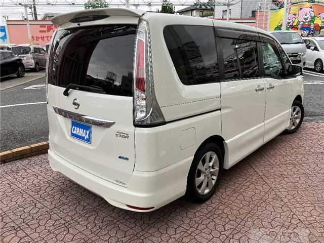 2012 Nissan Serena