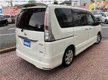 2012 Nissan Serena
