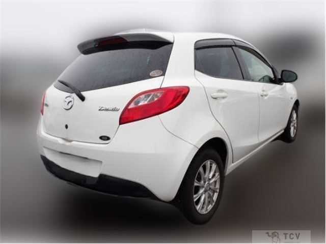 2013 Mazda Demio