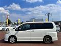 2009 Nissan Serena