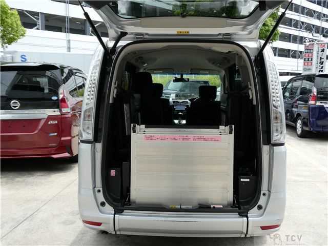 2015 Nissan Serena