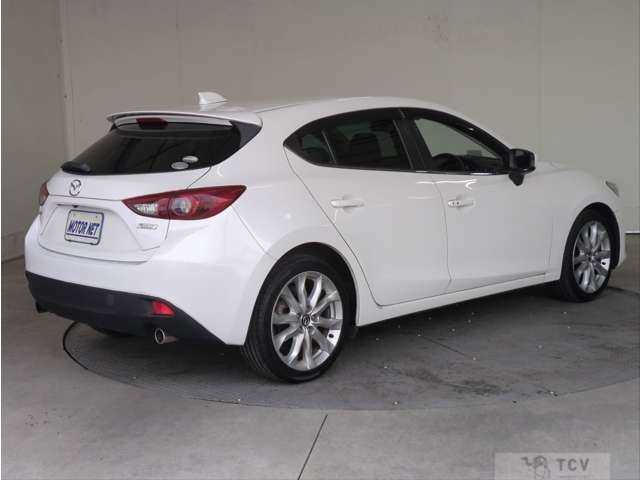 2013 Mazda Axela Sport