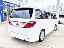 2013 Toyota Alphard