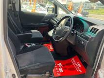 2012 Toyota Alphard