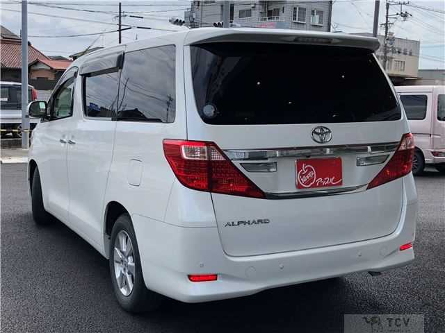 2013 Toyota Alphard