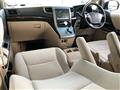 2013 Toyota Alphard