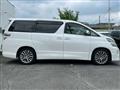 2012 Toyota Vellfire