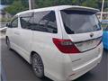 2013 Toyota Alphard
