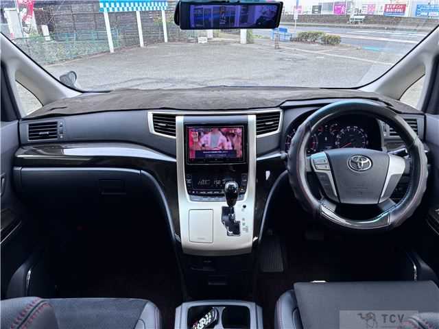 2013 Toyota Vellfire