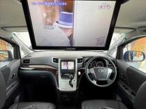 2011 Toyota Vellfire