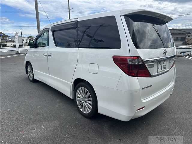 2013 Toyota Alphard