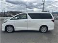 2013 Toyota Alphard