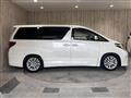 2013 Toyota Alphard