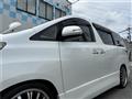 2011 Toyota Vellfire