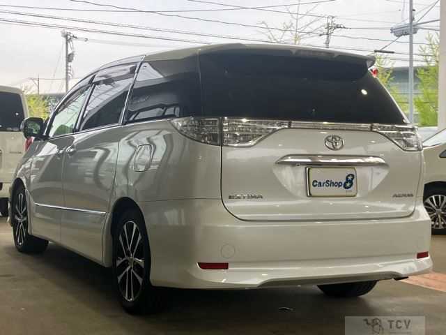 2013 Toyota Estima