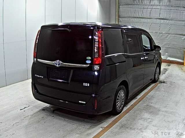 2016 Toyota Esquire