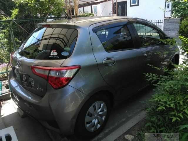 2017 Toyota Vitz