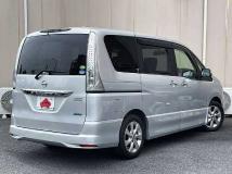 2013 Nissan Serena