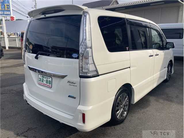 2014 Nissan Serena