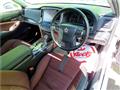 2013 Toyota Crown Hybrid