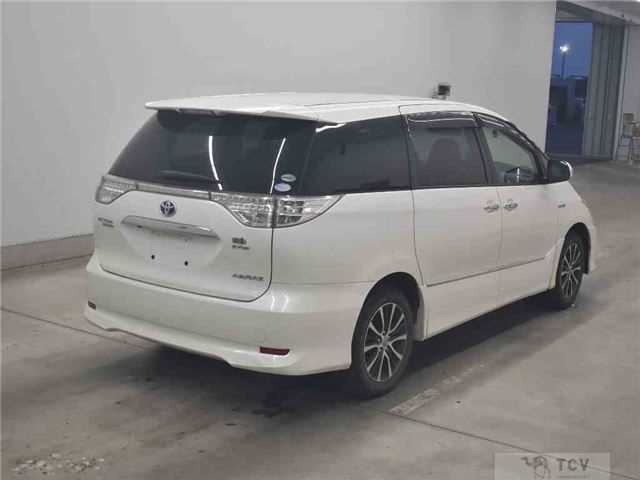 2013 Toyota Estima Hybrid