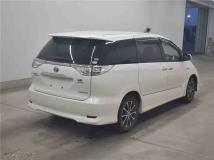 2013 Toyota Estima Hybrid