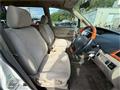 2005 Toyota Noah