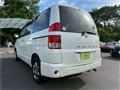 2005 Toyota Noah