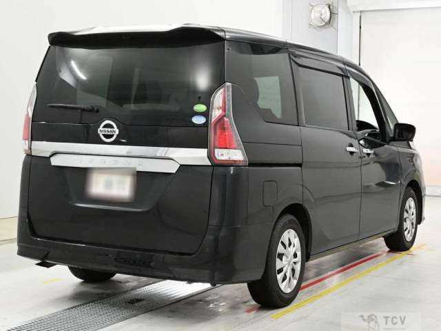 2017 Nissan Serena