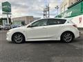 2013 Mazda Axela Sport