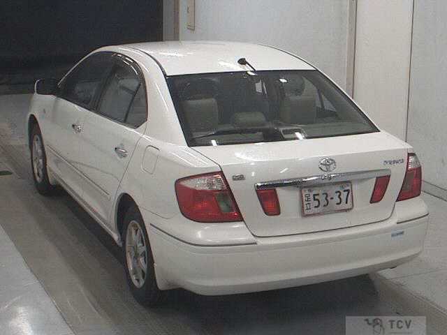 2004 Toyota Premio